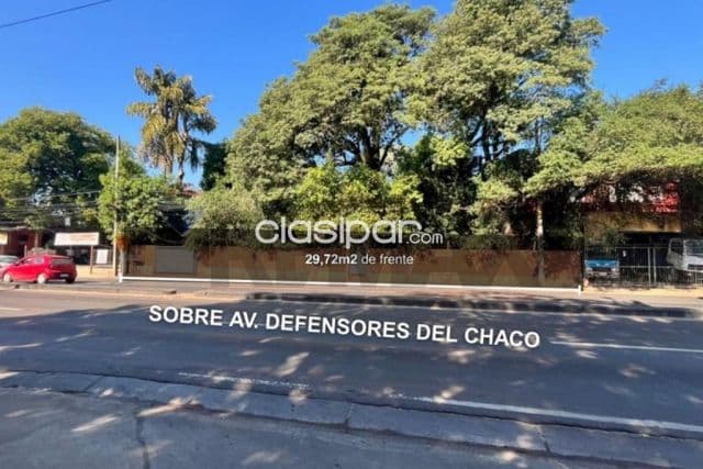 Propiedad comercial sobre av. Defensores del chaco