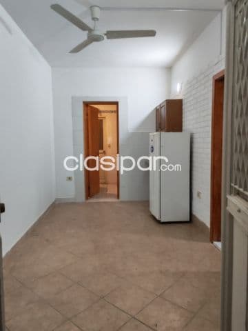 Chalet Tipo Departamento en Alquiler en Asunción - Exclusivo Barrio Los Laureles