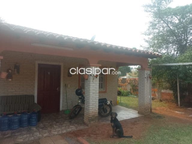 Casa de 2 dormitorios en barrio Remanso de Villa Elisa zona Paso Medin