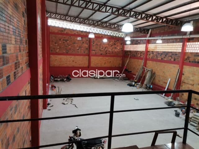 DEPOSITO DE 360 M2 SOBRE ASFALTO‼️ COD 1050 📍Ubicado entre Luque y San Lorenzo