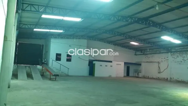 Amplio deposito en alquiler‼️ cod 1052 📍Mariano Roque Alonso, foto 4