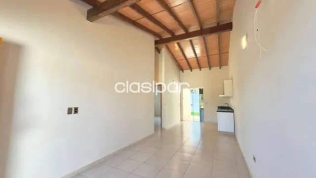 Casa 77m2 2 Dorm en Luque Ruta Luque-Limpio - Quincho Terreno 137m2, foto 2