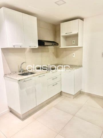 En Alquiler Departamento de 1 Habitación en Sajonia A520