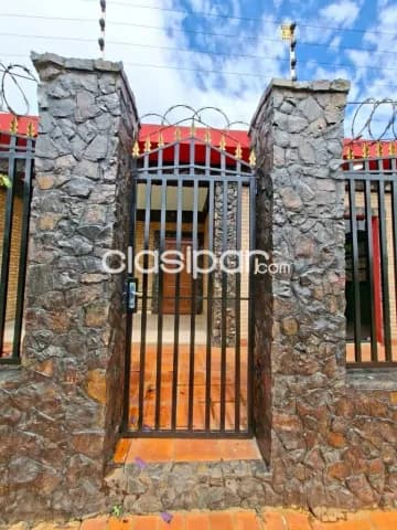 Casa 330m2 3 Dorm en Itapuami Luque - lista para mudarse apta credito, foto 2