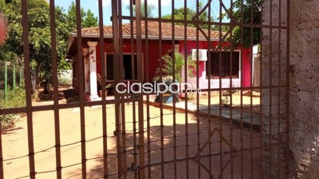 Casa 110m2 3 Dorm en Barrio 3 de Mayo Luque - amplio terreno 450m2