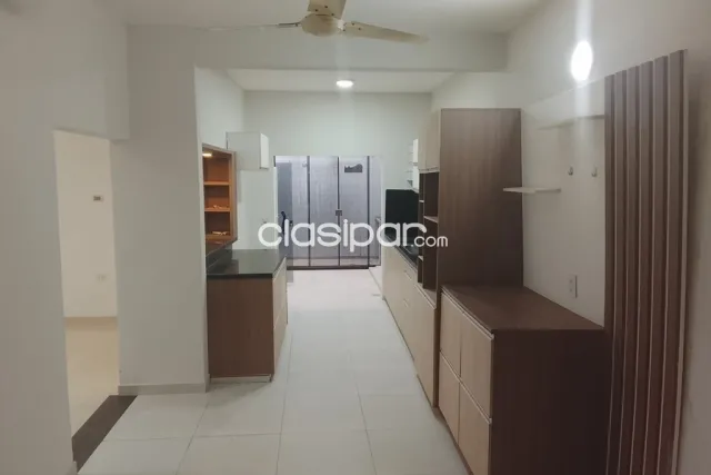 Casa de dos pisos en excelente ubicación en Fernando de la Mora zona Sur, foto 3