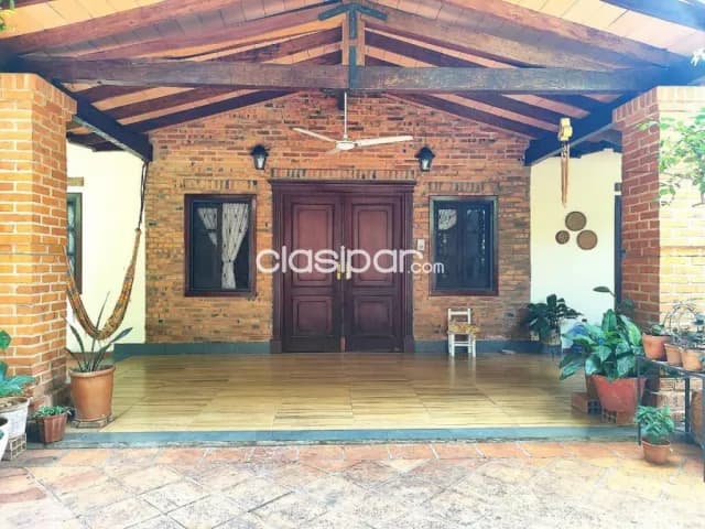 amplia Casa 3 Dorm en Barrio Molino Luque - 437m2 con Quincho, foto 3