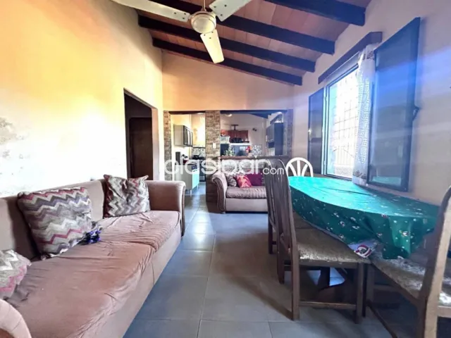 Casa 325m2 en Esquina 4 Dorm en Marambure Luque - Ideal Inversion, foto 3