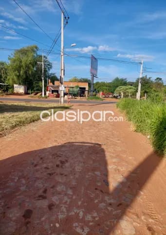 Terreno en Luque a pasos del local social de la coop. De Luque y villa policial, foto 2