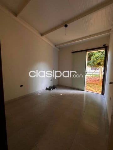Duplex moderno en 2do Barrio de Luque - 2 dorm cerca Plaza Jardin de Paris