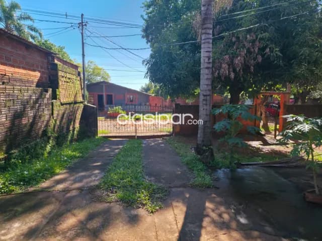 Casa en el barrio vivienda arroyo porã: 2 habitaciones y 1 baño, foto 5