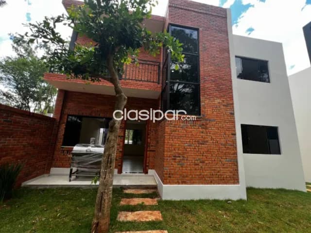 Amplia Casa Barrio Paraiso Maramelbure 3 dorm suite 177m2 Luque, foto 3