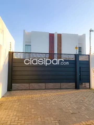 Duplex amoblado 5 dorm piscina B Loma Merlo Luque Central, foto 2