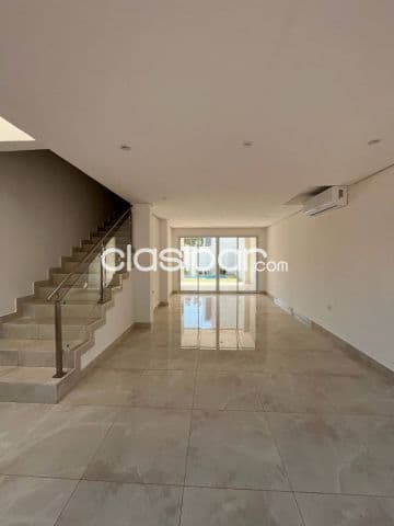 Duplex con piscina 3 dorm suite Jardin de Oro Luque