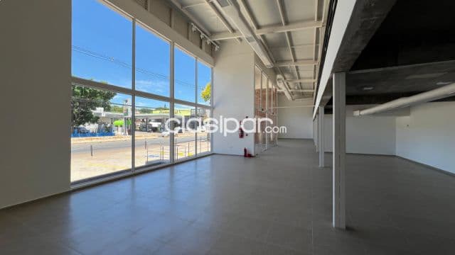 complejo Corporativo en Fernando de la Mora con Show Room, foto 1