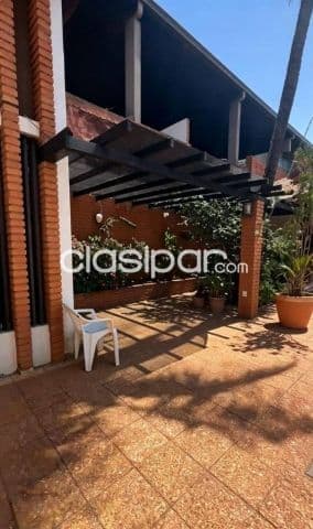 En venta amplia casa en villamorra 1104 m2