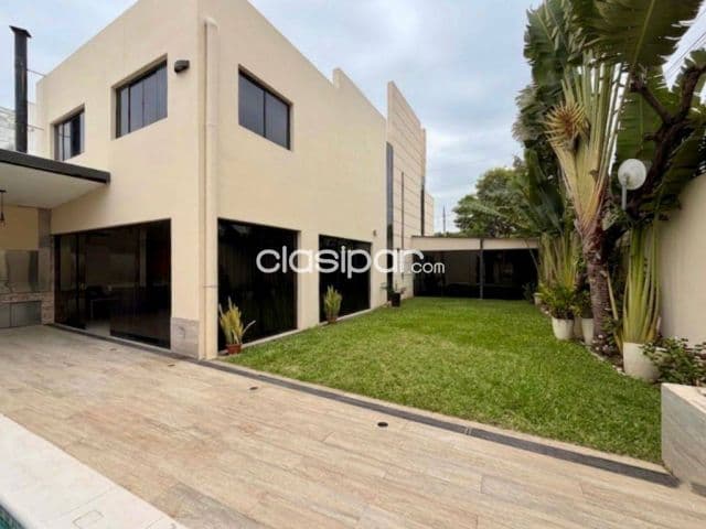 Casa 3 dorm piscina a estrenar en Barrio Las Carmelitas Asuncion