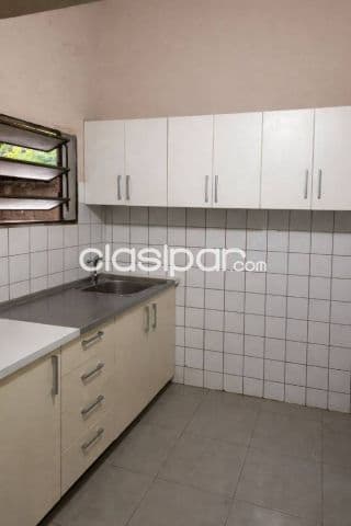 Casa 3 Dorm a Refaccionar 297m2 en Barrio Vista Alegre Asuncion