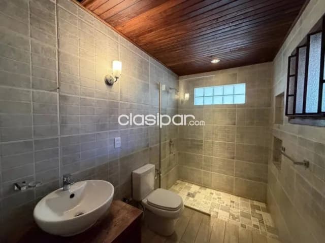 Casa 4 dorm 2 suites chimenea quincho 273m2 en Barrio Mburucuya Asuncion, foto 5