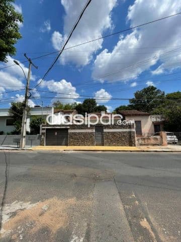Casa 5 dorm + 2 deptos 352m2 en Barrio Ciudad Nueva Asuncion