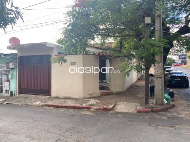 Casa 3 dorm patio 134m2 zona comercial en Barrio Ciudad Nueva Asuncion