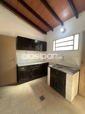 Casa 4 dorm esquina 200m2 en Barrio Santa Librada Asuncion, foto 3