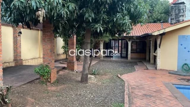Casa 4 suites piscina 450m2 a precio de terreno en Barrio Sajonia Asuncion, foto 5