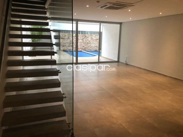 Triplex con o sin muebles en mburucuya