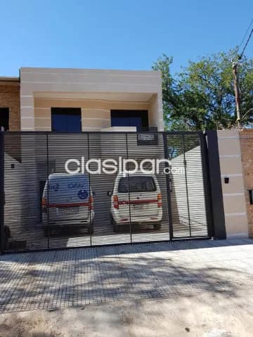 EN ALQUILER: Hermoso Dúplex de 3 Dormitorios 📍 Ubicación: Grupo Habitacional Aeropuerto, foto 2