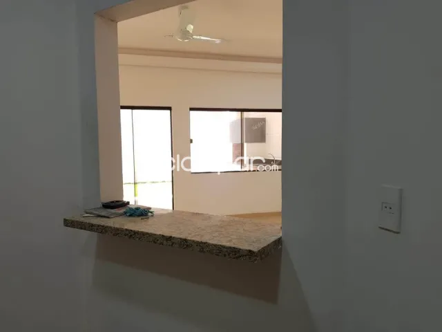 EN ALQUILER: Hermoso Dúplex de 3 Dormitorios 📍 Ubicación: Grupo Habitacional Aeropuerto, foto 4
