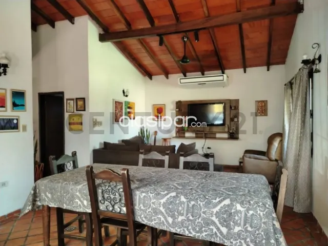 de Amplia Casa en Luque, foto 4