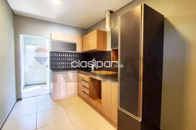Luque, Cuarto Barrio - Residencia de 2 plantas con 3 habitaciones y garage para 4, foto 4