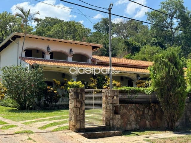 Casa de Lujo en San Bernardino | 3.250 m² de Terreno | USD 550.000, foto 1