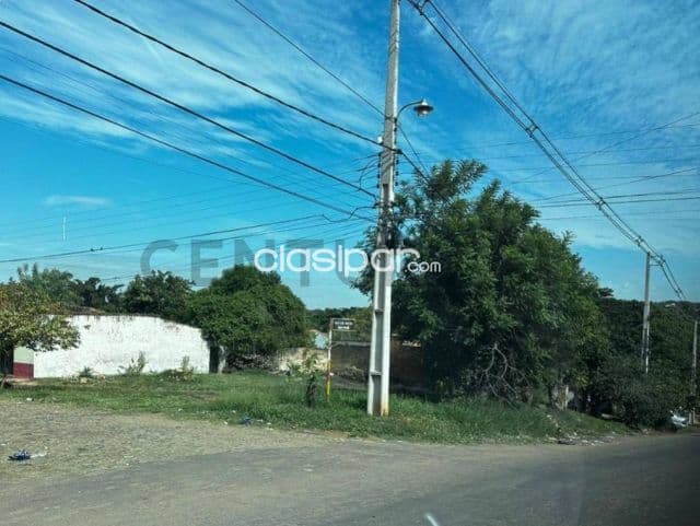 Terreno en esquina en Fernando de la Mora, foto 1