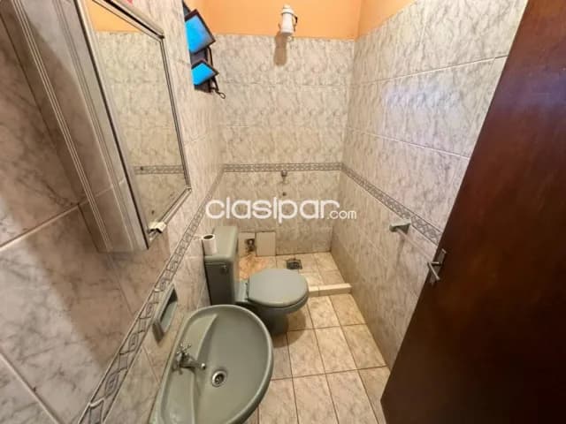 Casa de 4 dormitorios de dos plantas barrio américa - Luque, foto 4