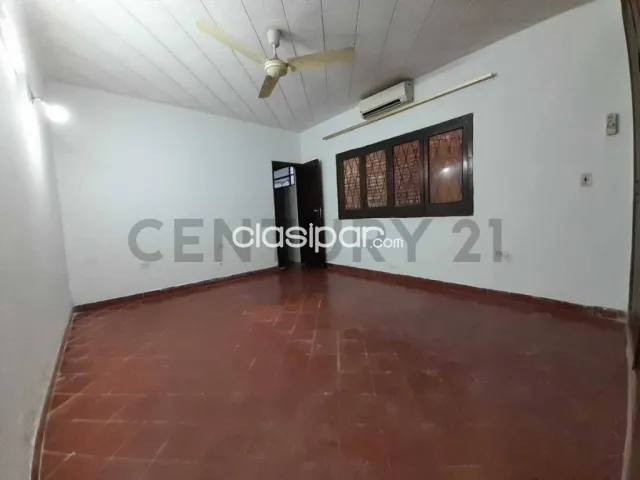 Se vende casa en sajonia, zona la crucecita, foto 2