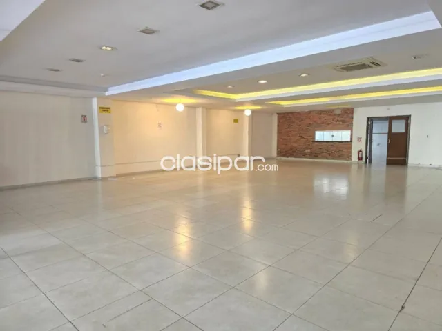 En Alquiler Local Comercial sobre Av. Dr. Guido Boggiani - Mariscal Estigarribia, foto 5