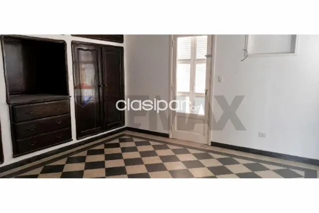 Residencia de Estilo Colonial sobre Gral Bruguez, foto 3