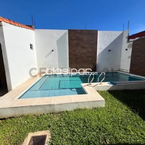 Amplia residencia en venta en lambare, foto 3
