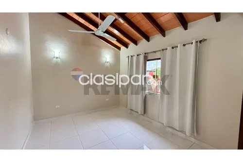 Casa en Venta en Central Luque Tercer Barrio Cascada, foto 3