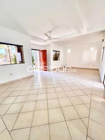 En Alquiler Duplex de 3 Habitaciones en Condominio en Luque, Tercer Barrio A526