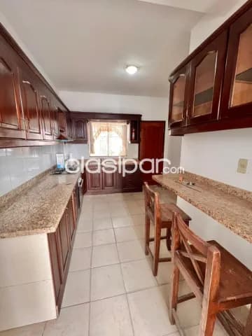 En Alquiler Duplex de 3 Habitaciones en Condominio en Luque, Tercer Barrio A526, foto 4