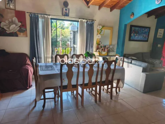 local comercial y vivienda en Lambare, foto 2