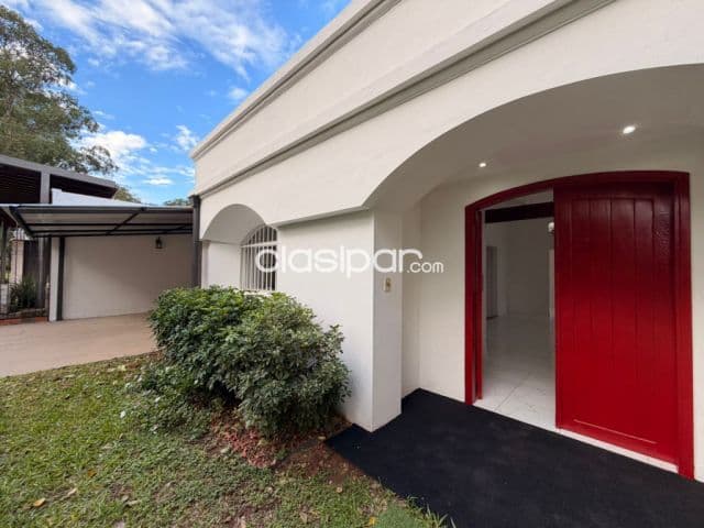 Hermosa Casa en Alquiler en Asunción - Los Laureles, foto 1