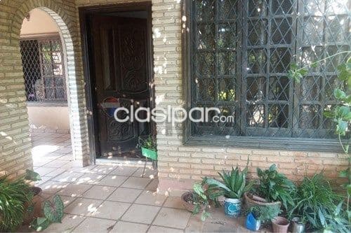 Casa en Venta en Central Fernando de la Mora Elsa Escalante esq San Jose Jose