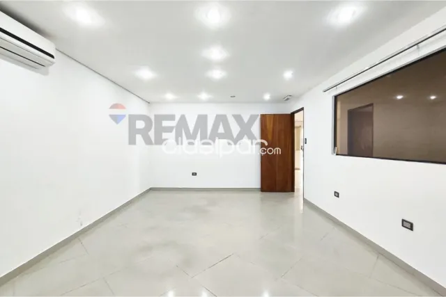 Deposito industrial c/2 tinglados y oficinas esq-lambare-bo.4 mojones-terreno 911 m2, foto 3