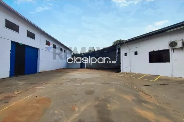 Deposito industrial c/2 tinglados y oficinas esq-lambare-bo.4 mojones-terreno 911 m2, foto 5
