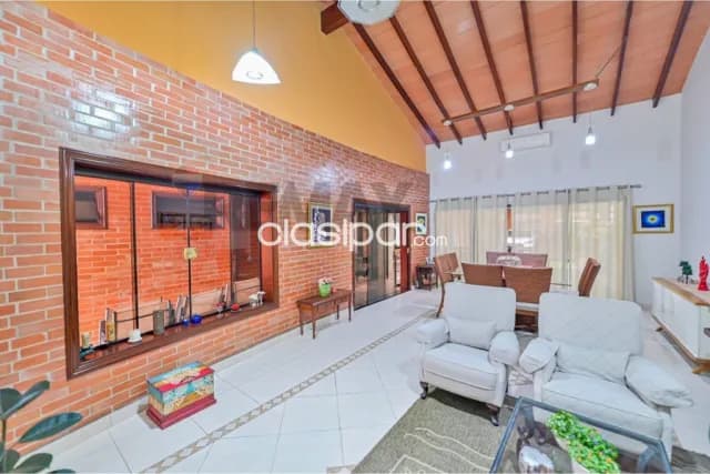 Casa amplia en Villa Morra 4 hab.,piscina,amplios espacios, foto 3