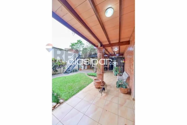 Casa amplia en Villa Morra 4 hab.,piscina,amplios espacios, foto 4