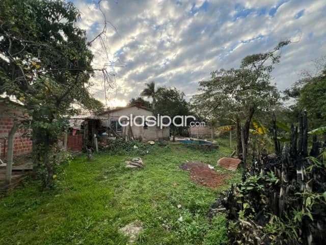 Remato casa en capiata ruta 1 km20 zona luisito frente a una plaza, foto 4